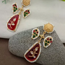 Sanjog Teardrop Shaped Drop Earrings image 2