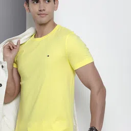 Tommy Hilfiger Solid Pure Cotton Slim Fit T-shirt-picture-14