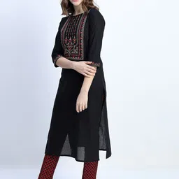 Vishudh Women Black & Red Embroidered Yoke Design Cotton Straight Kurta image 5