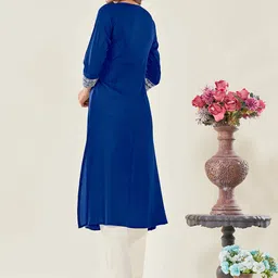 Glomee Yoke Embroidered A-Line Flared Kurta image 4
