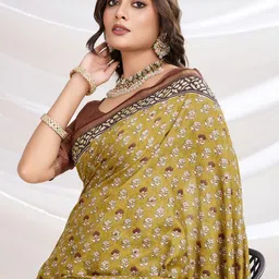Mitera Floral Printed Saree With Blouse Piece image 5