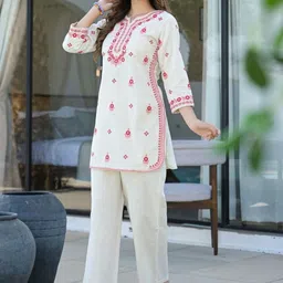 STYLESANG Floral Embroidered Notch Neck Thread Work Pure Cotton Kurti &Trousers image 3