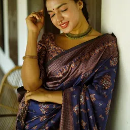 ZIKARAA Woven Design Zari Handloom Saree image 3