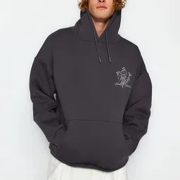 Trendyol Men Printed Sweatshirt-picture-6