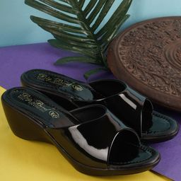 BIG BIRD Wedge Sandals with Laser Cuts-picture-11
