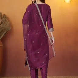colors  of earth Colors of Earth Women Floral Embroidered Thread Work Kurta with Trousers & Dupatta image 2