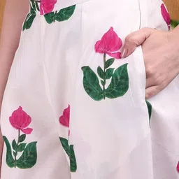 Anouk Women Floral Printed Kurta & Trousers With Dupatta Set image 5