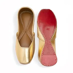 korakari Gold Dust Jutis For Women image 2