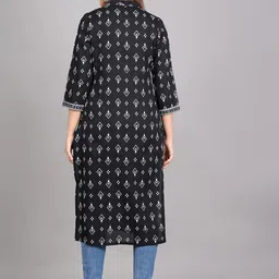 SkyaSia Ethnic Motifs Printed Mandarin Collar Straight Kurta image 5