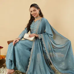 MOKOSH Floral Embroidered Sequinned Notch Neck Anarkali Kurta With Trousers And Dupatta image 2