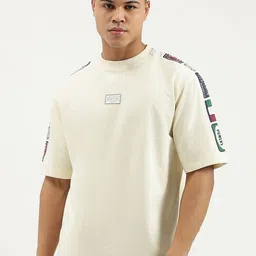 United Colors of Benetton Men Solid Round Neck Oversized T-shirt-picture-18