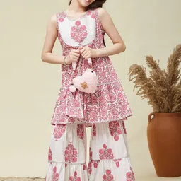 CurlyTales Girls Floral Printed Kurta with Sharara-image-17