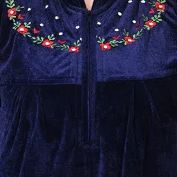 OVIDA Embroidered Maxi Nightdress image 5