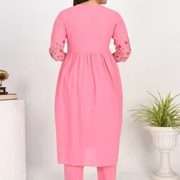 Vogue by Avantika Floral Embroidered V-Neck Pure Cotton Kurta With Trouser & Dupatta image 3