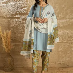 House of Pataudi Women Solid Kurta with Trousers & Dupatta image 2