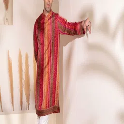 charchaand Men Thread Work Handloom Kurta image 2