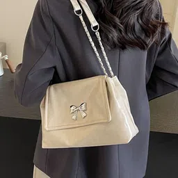 StyleCast x Revolte PU Structured Shoulder Bag-picture-46