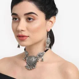 PUJVI Oxidised Jewellery Set image 1