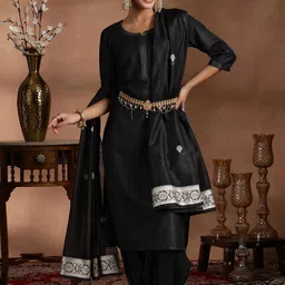 Libas Notch Neck Zari Straight Kurta with Salwar & Dupatta image 5