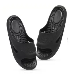 Feel alive Set of 4 Men Ultra-Comfortable Lightweight Sliders image 2