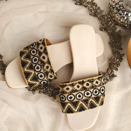 TheChokri Women Embellished Open Toe Flats-image-7