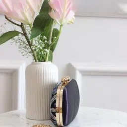 BOXWISH BY BHUMIKA Floral Embroidered Sequinned Velvet Box Clutch image 5