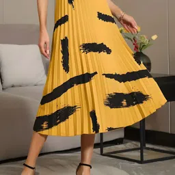 OTABU Printed Pleated A-Line Midi Skirt image 2