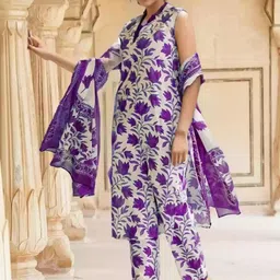 LE Women Floral Printed Regular Pure Cotton Kurta with Trousers & With Dupatta image 2