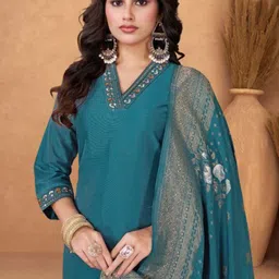 PARROT CREATION Floral Yoke Design V-Neck Pure Silk Straight Kurta With Trouser & Dupatta image 2