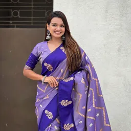 ELITE WEAVES Woven Design Zari Silk Blend Banarasi Saree image 4