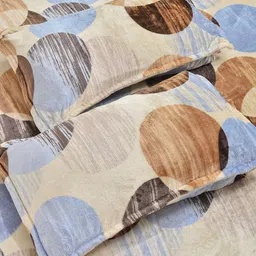 Myntra Elegant Homes Cream Printed Woollen 300 TC Fitted King Bedsheet Set 2.5 x 2.2 m image 3