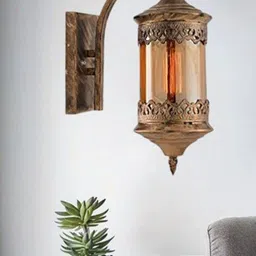 KINIS Gold-Toned Abstract Shaped Shaped Wall Lamp image 4