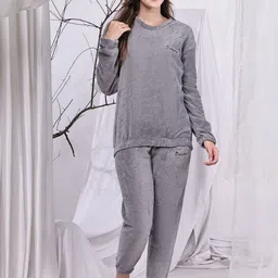 GRACIT Women Printed Night suit image 4