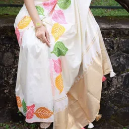 LALITATEX Woven Design Silk Blend Banarasi Saree image 3