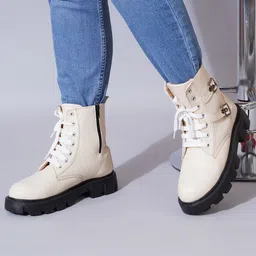 Killer Women Round Toe Lace Up Boots image 4