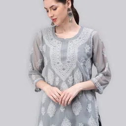 Seva Chikan Ethnic Motifs Embroidered Lucknowi Chikankari Kurti With Inner image 4
