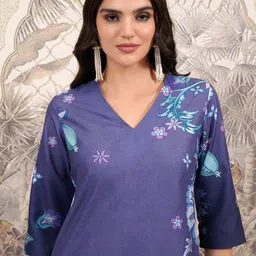 Vishudh Purple Floral Printed Straight Kurta image 4