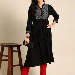 SHOWOFF Women Black & White Yoke Design Kurta image 2
