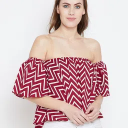 berrylush Casual Sleeveless Solid Women Red Top-picture-25