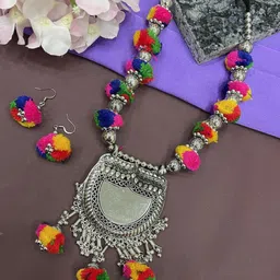 Digital Dress Room Silver Plated Beaded Pom Pom Design Necklace & Earrings-picture-22