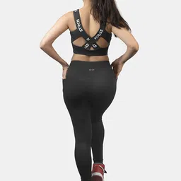 STRCH Women Medium Coverage Bra image 5