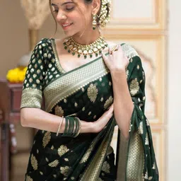 ZIKARAA Ethnic Motifs Zari Saree image 5