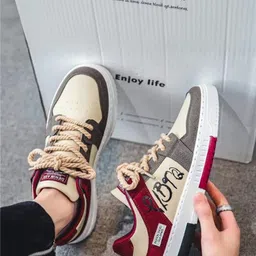 FreeMo Men Red Casual Shoes image 5