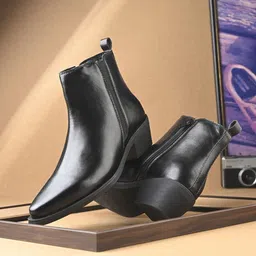BIZZARO Pointed-Toe Chelsea Boots-picture-24