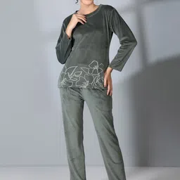 Duchess Floral Printed Round Neck Velvet T-shirt With Pyjama-picture-24