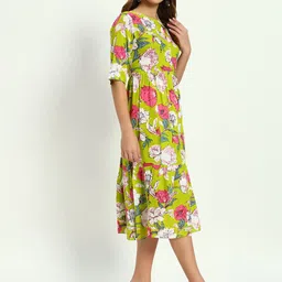 VYKOO Floral Printed Round Neck A-Line Kurtas image 2