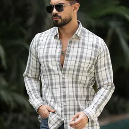 Urban Scissors Men Comfort Slim Fit Checked Spread Collar Casual Shirt-picture-11