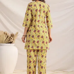 KALINI Printed Round-Neck Cotton Tunic With Trousers Co-Ords image 4