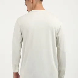 Calvin Klein Jeans Men Typography V-Neck Pockets T-shirt image 5