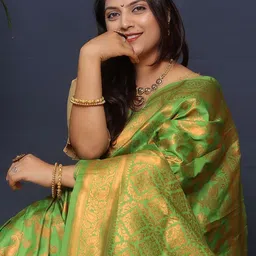 amirat Woven Design Zari Pure Silk Banarasi Saree image 3